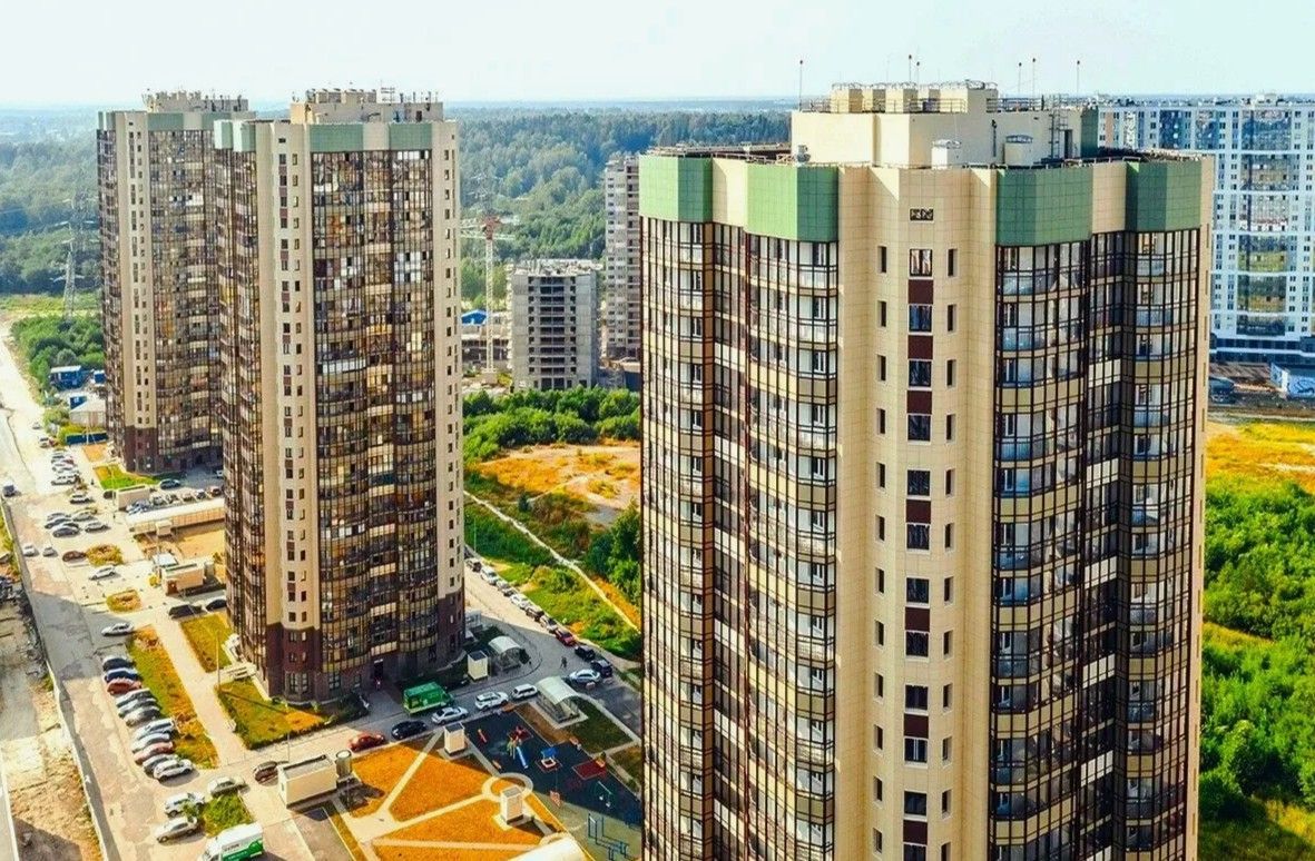 фасад дома, здание по адресу г Санкт-Петербург, поселок Парголово, ул Заречная, д 11 к 2 стр 1