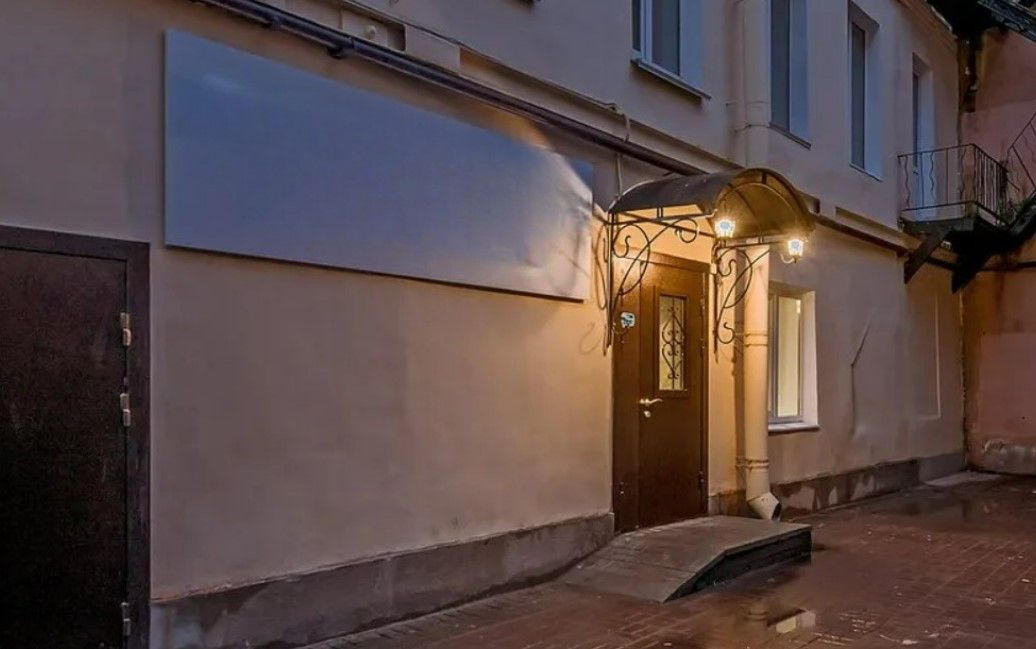 фасад дома, здание по адресу г Санкт-Петербург, Невский пр-кт, д 136в