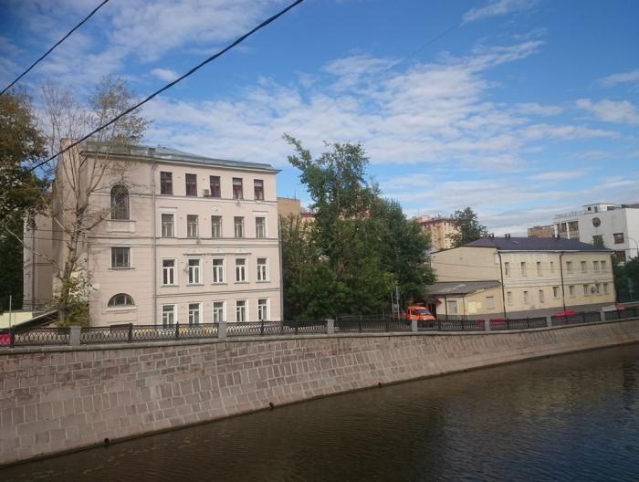 фасад дома, здание по адресу г Москва, ул Садовническая, д 42 стр 6