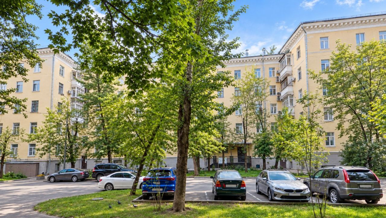 фасад дома, здание по адресу г Москва, ул Новозаводская, д 21