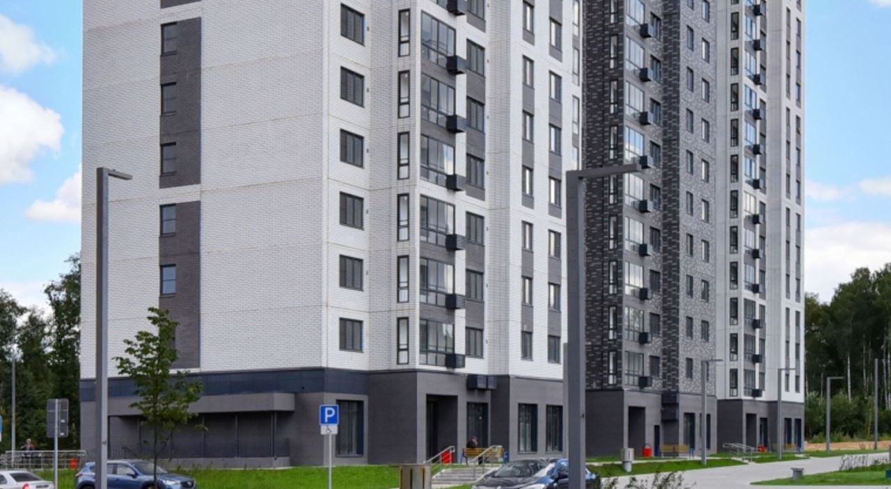 фасад дома, здание по адресу г Москва, поселение Сосенское, Новомихайловское шоссе, д 1 к 5