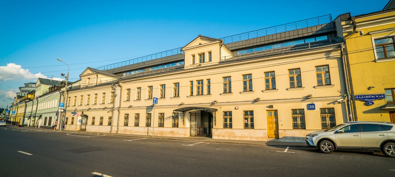 фасад дома, здание по адресу г Москва, Кадашёвская наб, д 30 