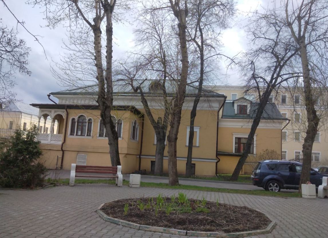 фасад дома, здание по адресу г Москва, ул Большая Ордынка, д 38 стр 1