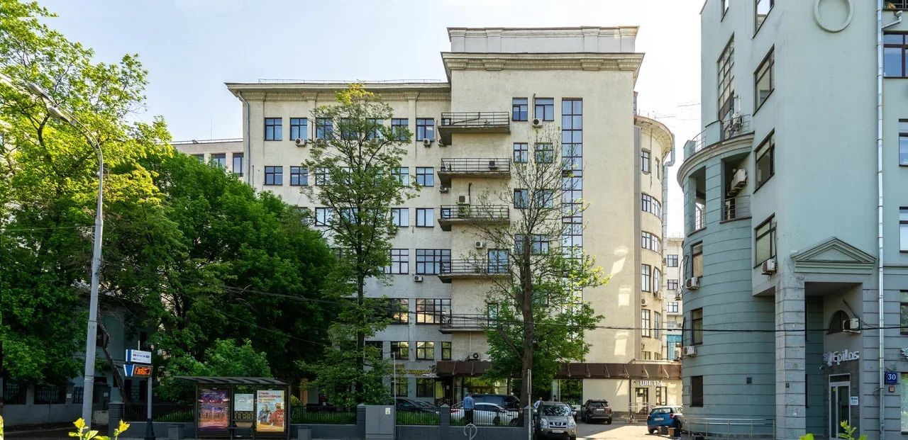 фасад дома, здание по адресу г Москва, Цветной б-р, д 30 стр 1