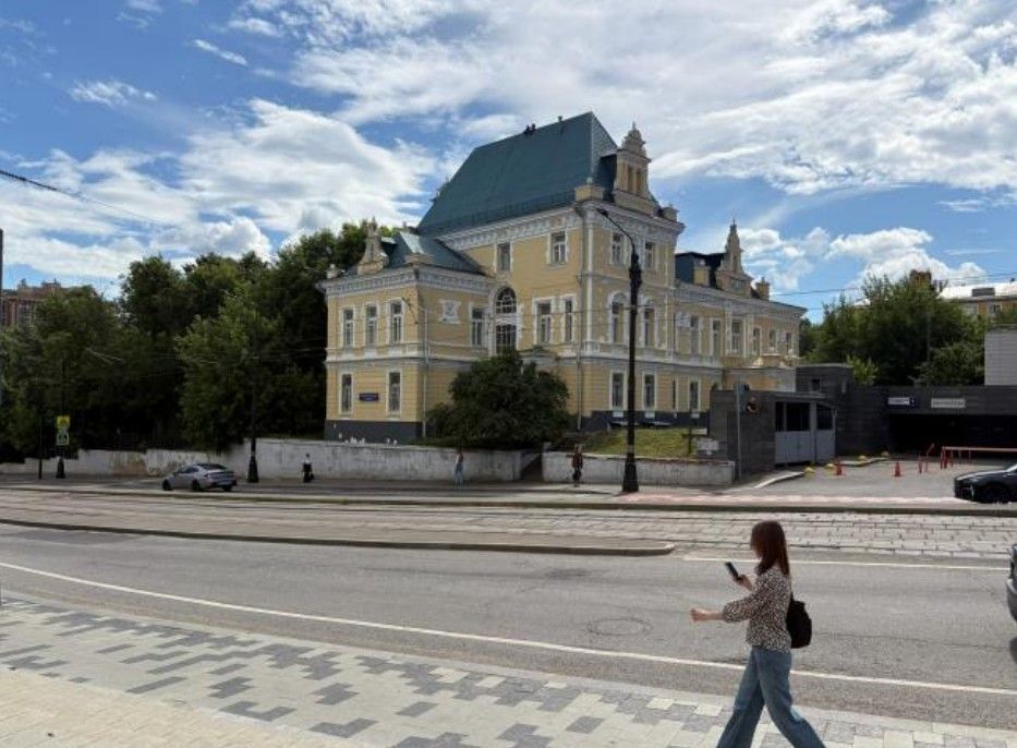 фасад дома, здание по адресу г Москва, 3-й Сыромятнический пер, д 16