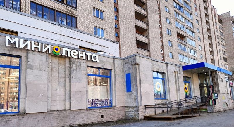 фасад дома, здание по адресу г Санкт-Петербург, пр-кт Просвещения, д 35
