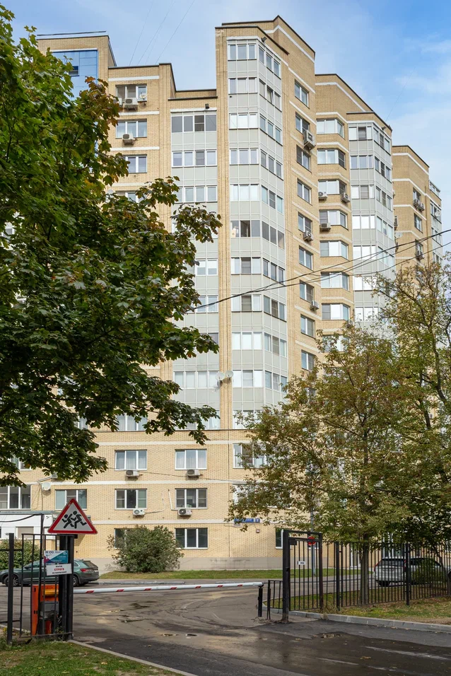 фасад дома, здание по адресу г Москва, ул Челюскинская, д 9