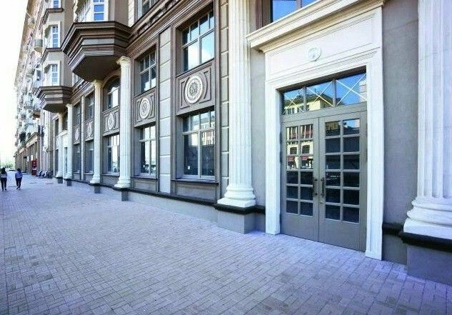 фасад дома, здание по адресу г Москва, пр-кт Мира, д 83