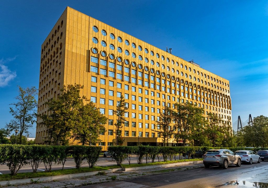 фасад дома, здание по адресу г Санкт-Петербург, пр-кт Обуховской Обороны, д 271