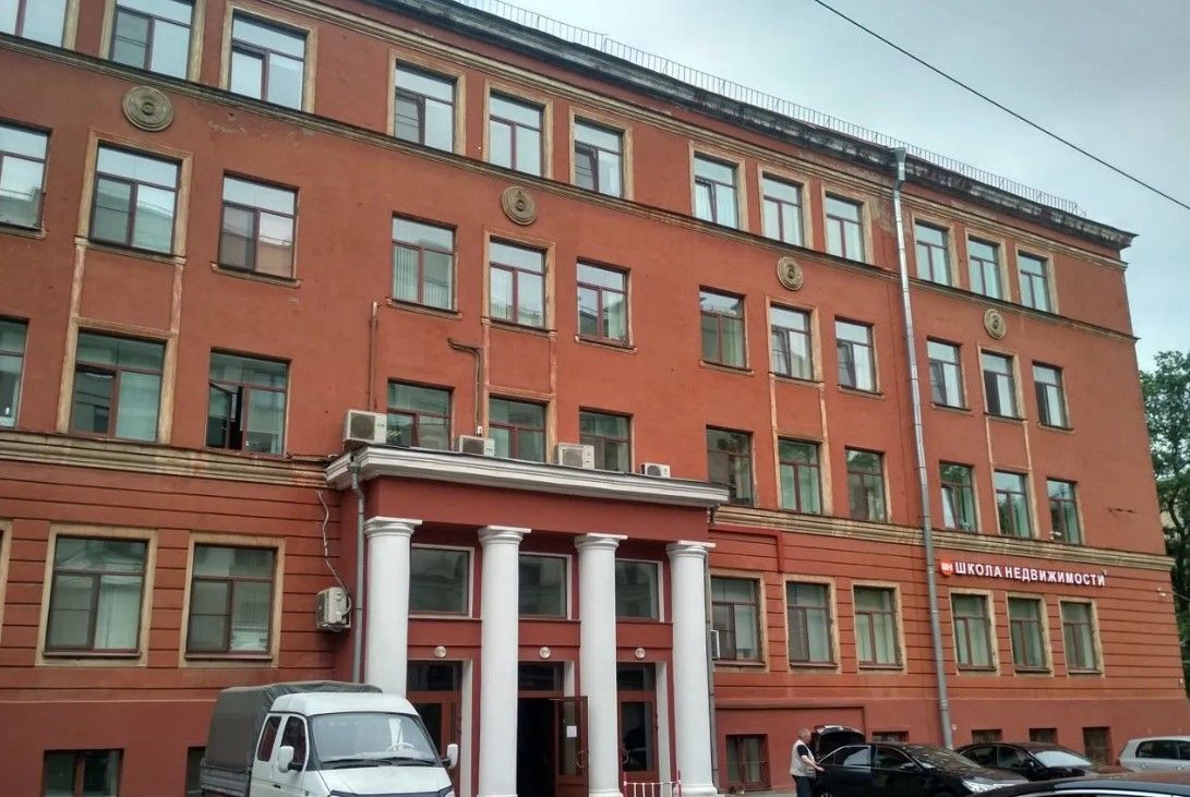 фасад дома, здание по адресу г Санкт-Петербург, ул Большая Посадская, д 16