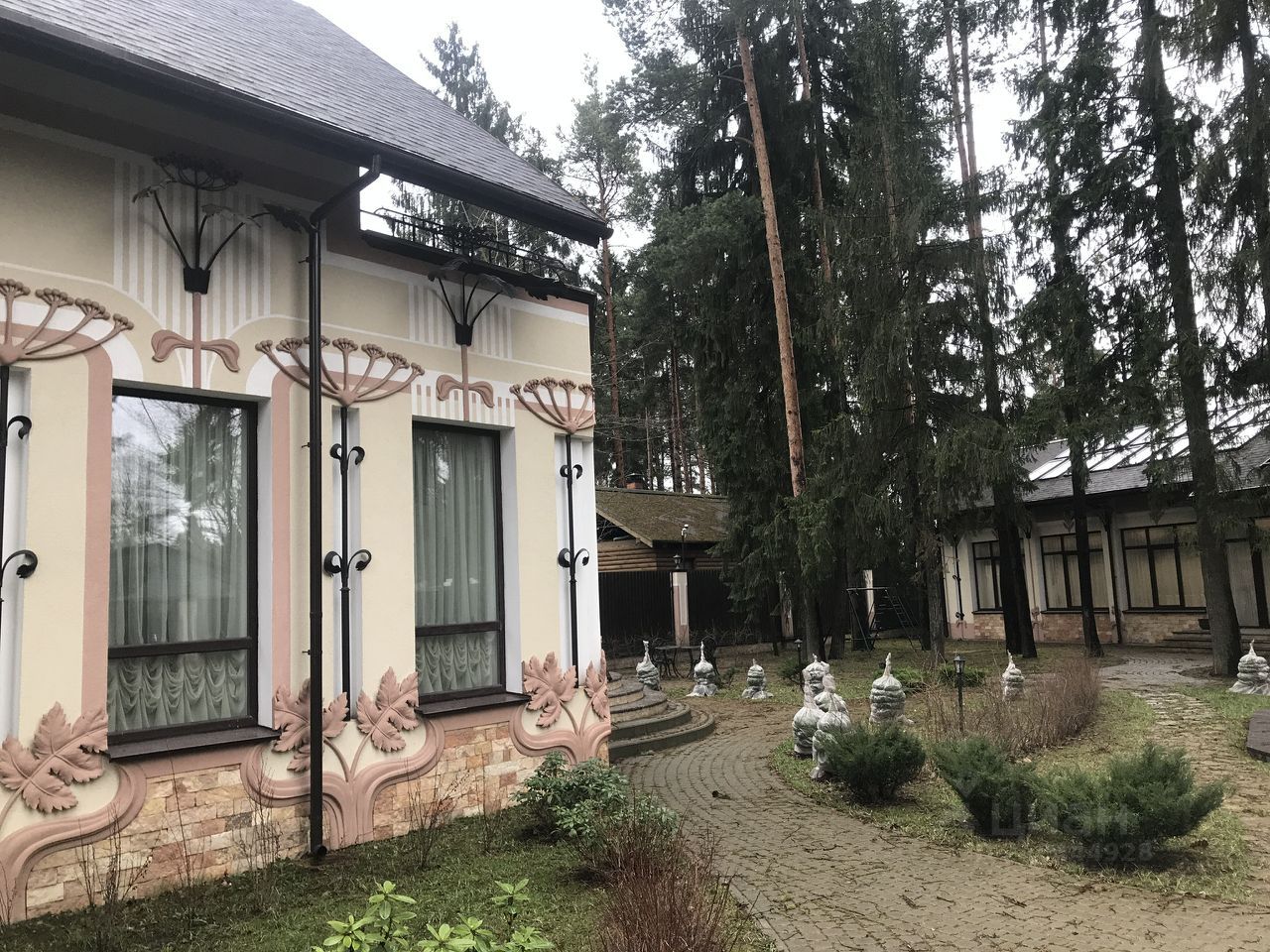 фасад дома, здание по адресу Ленинградская обл, г Всеволожск, ул Сергиевская, д 200