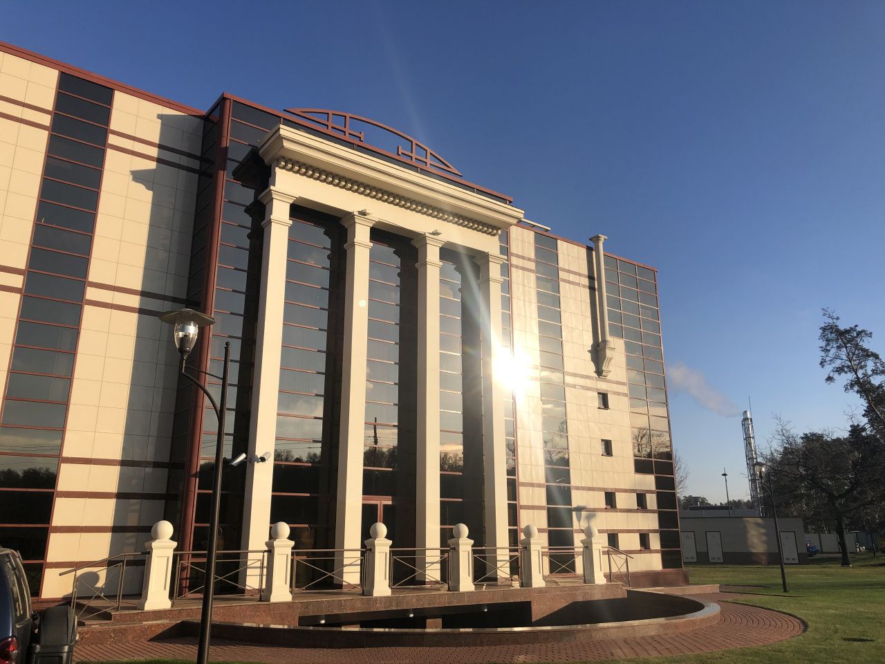 фасад дома, здание по адресу Московская обл, г Одинцово, село Усово, д 100г