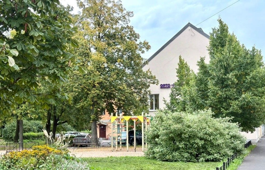 фасад дома, здание по адресу г Санкт-Петербург, ул Расстанная, д 24