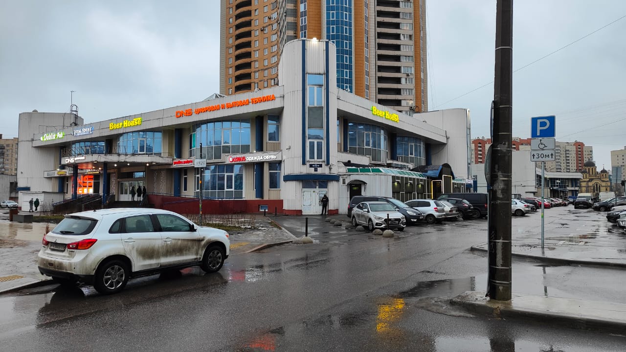 фасад дома, здание по адресу г Санкт-Петербург, пр-кт Пятилеток, д 2