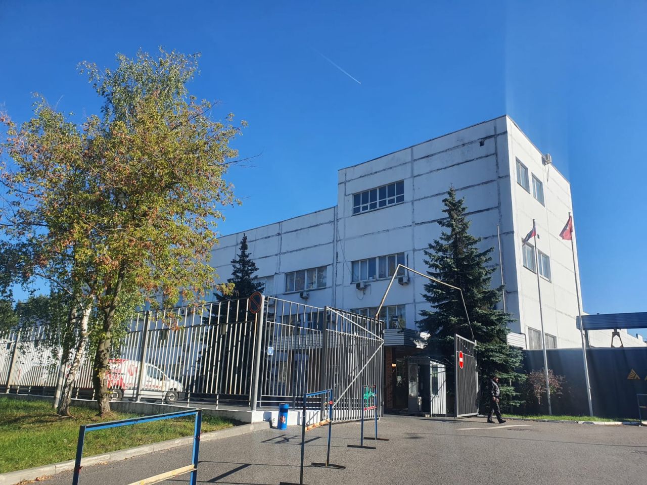 фасад дома, здание по адресу г Москва, ул Рябиновая, д 37 стр 1