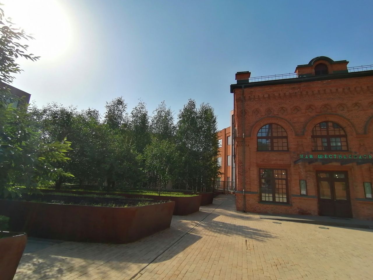 фасад дома, здание по адресу г Москва, ул Станиславского, д 21 стр 3