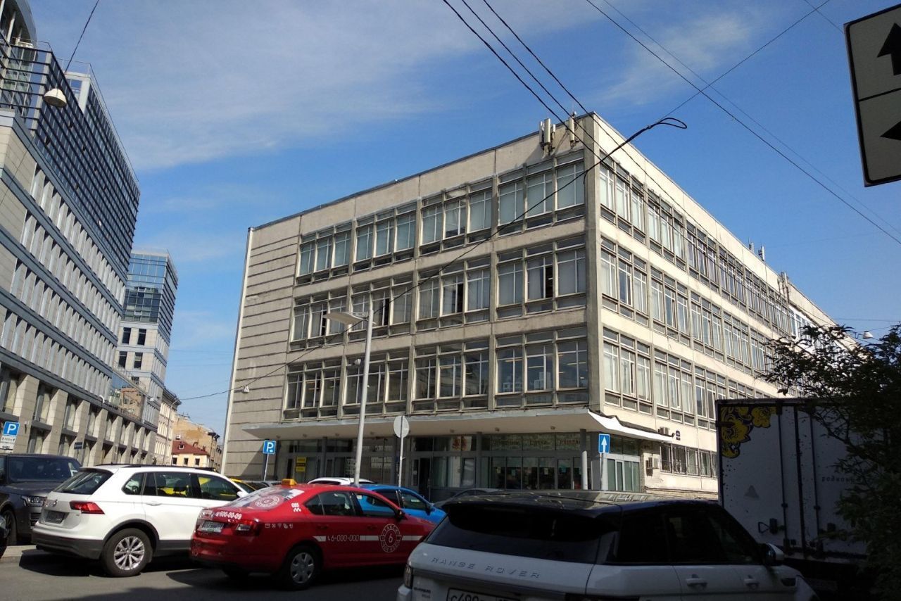 фасад дома, здание по адресу г Санкт-Петербург, ул Тюшина, д 11