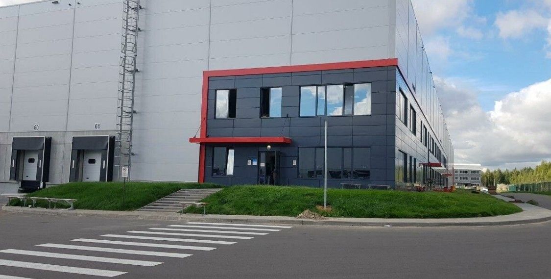 фасад дома, здание по адресу г Санкт-Петербург, поселок Шушары, Московское шоссе, д 143 стр 1