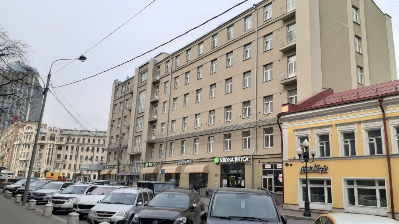 фасад дома, здание по адресу г Москва, ул Арбат, д 54/2 стр 1 