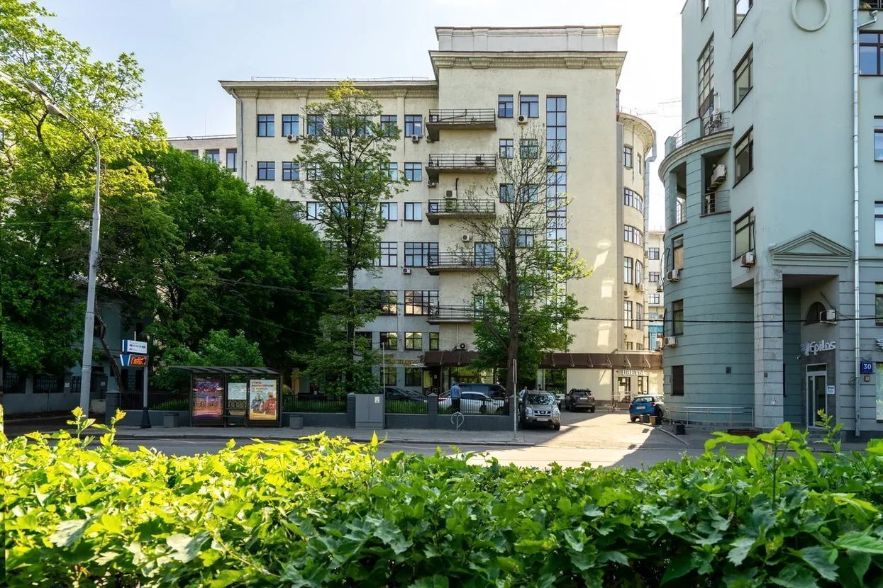 фасад дома, здание по адресу г Москва, Цветной б-р, д 30 стр 1