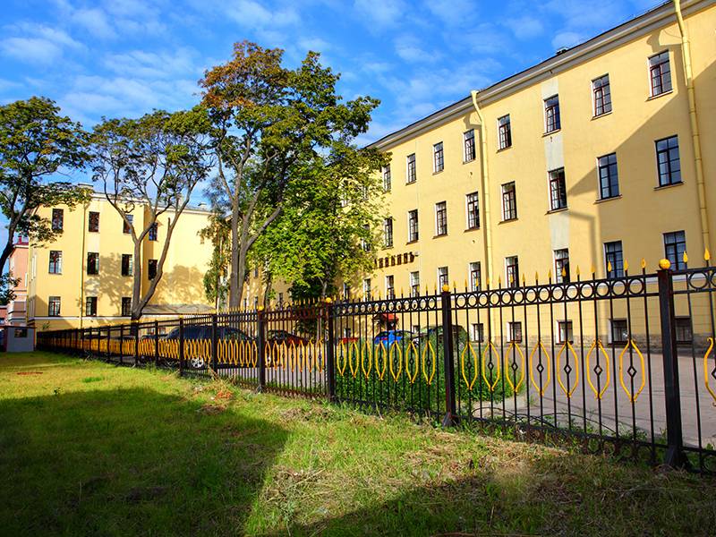 фасад дома, здание по адресу г Санкт-Петербург, наб Реки Фонтанки, д 166