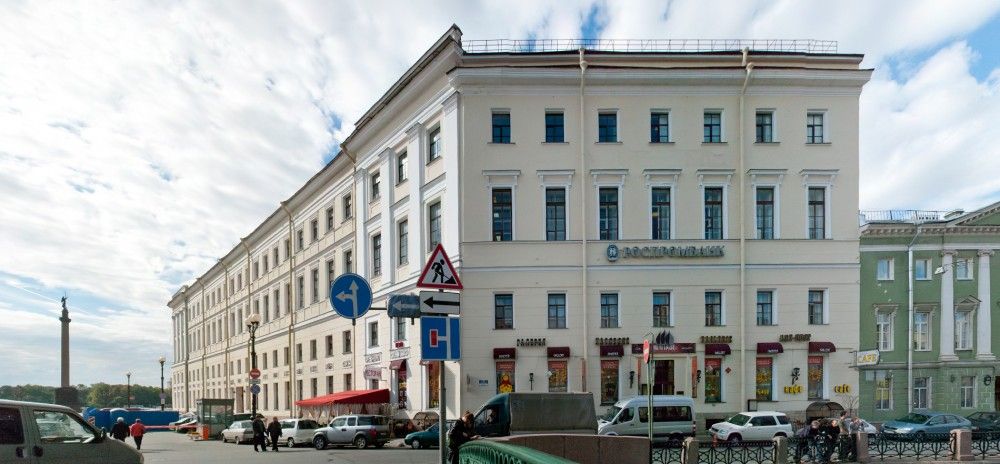 фасад дома, здание по адресу г Санкт-Петербург, наб Реки Мойки, д 37