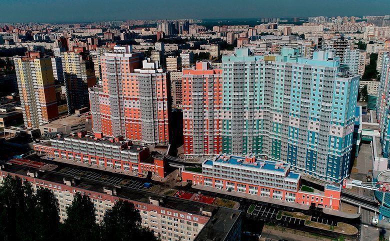 фасад дома, здание по адресу г Санкт-Петербург, ул Руднева, д 18 стр 1