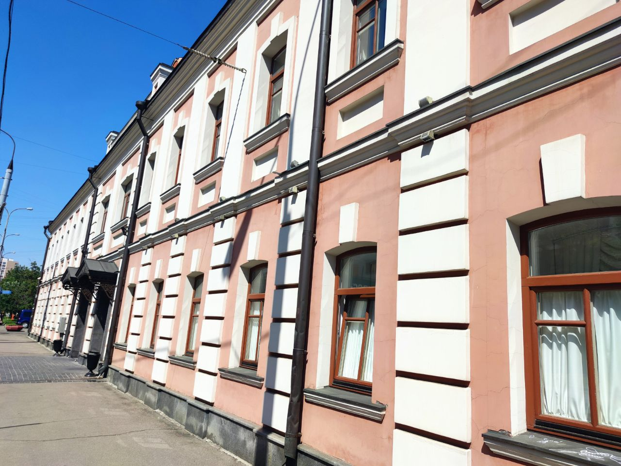 Продакшн-компания арендовала помещение площадью 191 м2 по адресу: ул Тихвинская, д 2. Москва