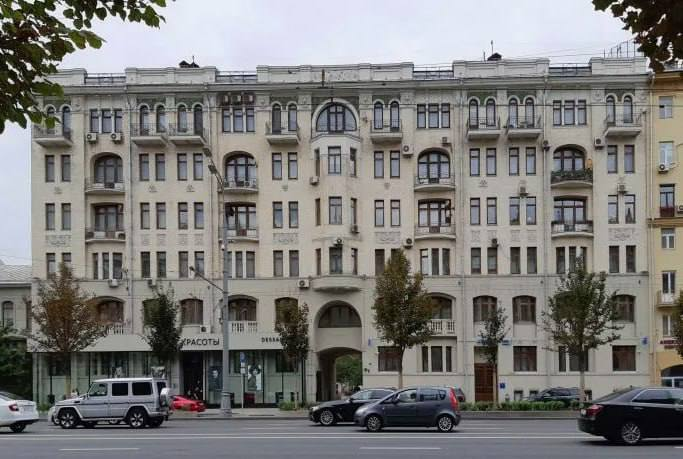 Банк арендовал помещение 236 м2 по адресу: ул. Садовая-Кудринская д. 19 стр. 1. Москва
