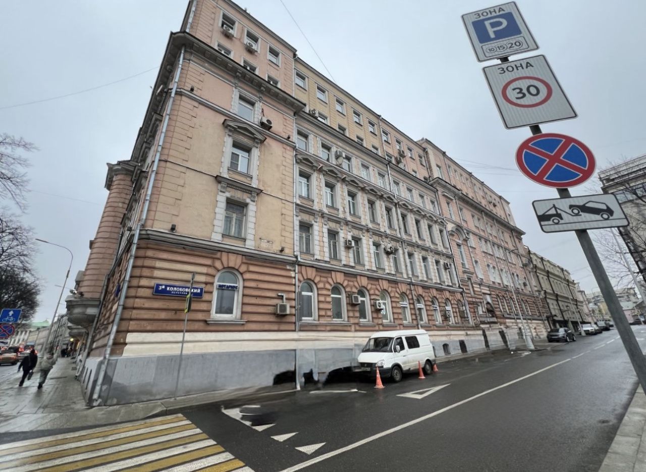 фасад дома, здание по адресу г Москва, Петровский б-р, д 17/1
