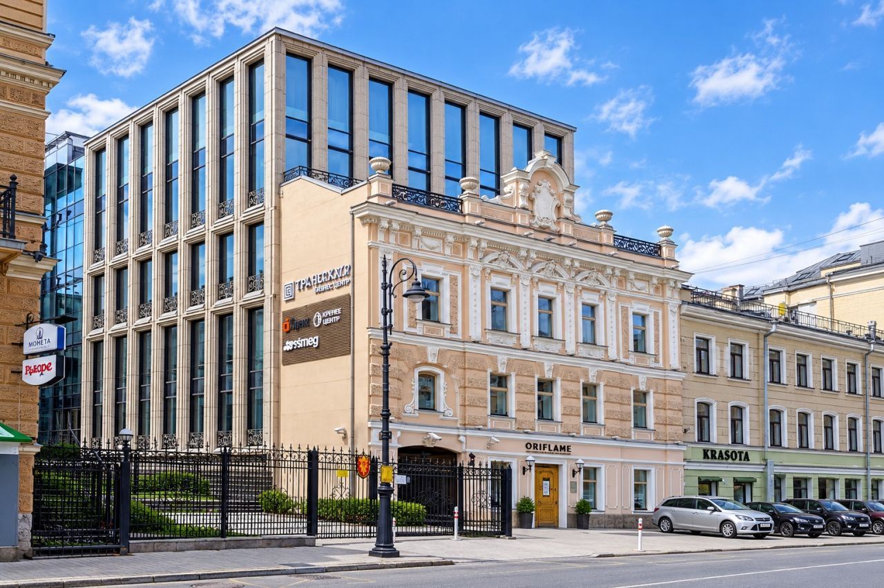 фасад дома, здание по адресу г Санкт-Петербург, Лиговский пр-кт, д 13-15