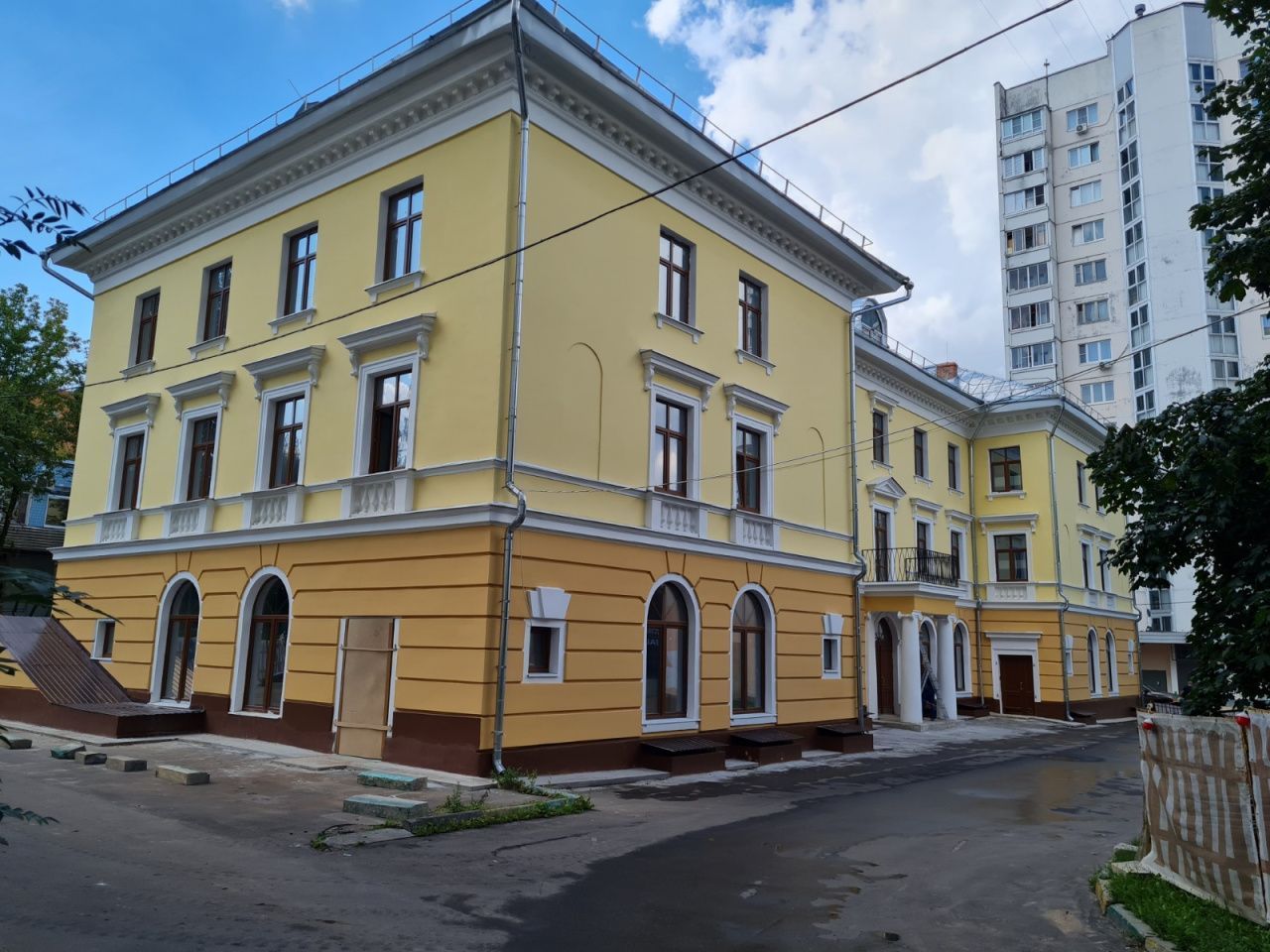 фасад дома, здание по адресу г Москва, ул Чистова, д 10
