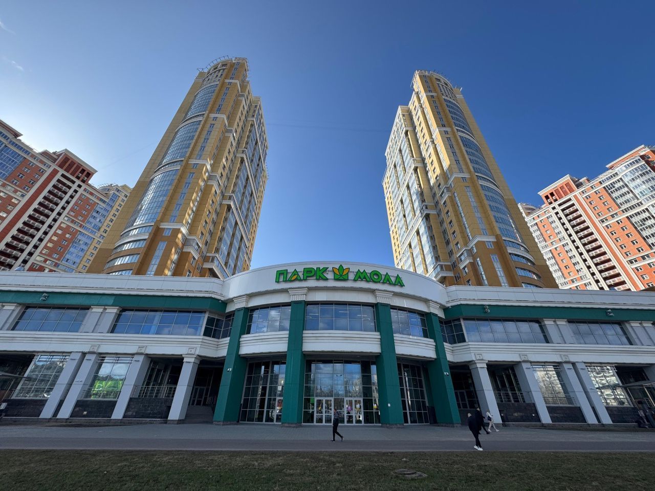 фасад дома, здание по адресу г Санкт-Петербург, пр-кт Просвещения, д 43