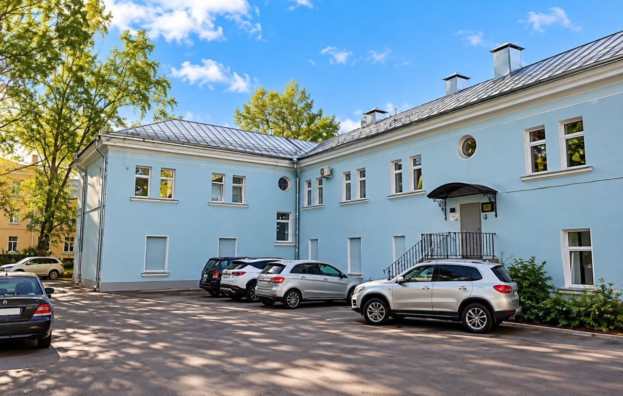 фасад дома, здание по адресу г Санкт-Петербург, поселок Металлострой, ул Школьная, д 3а