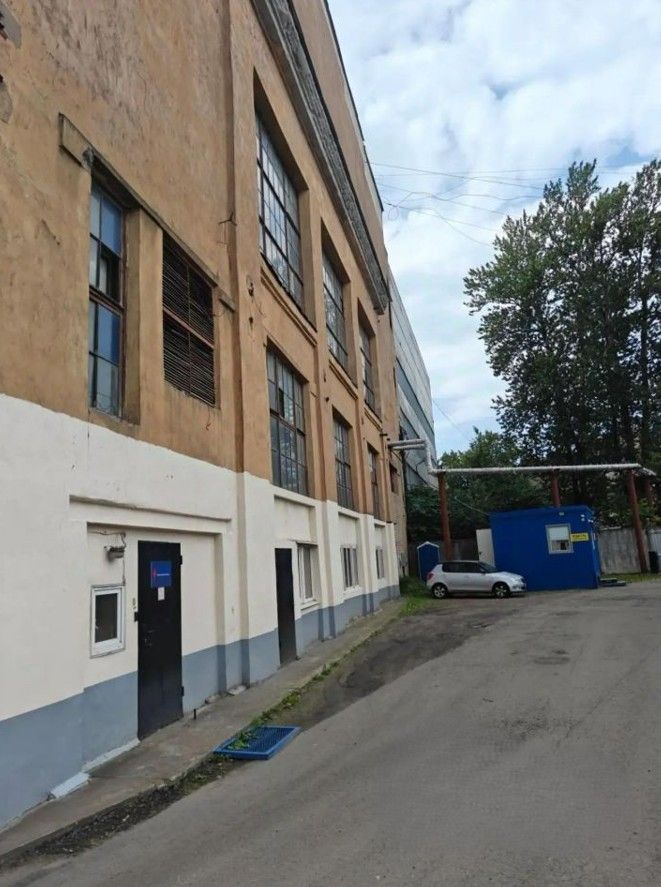 фасад дома, здание по адресу г Санкт-Петербург, ул Минеральная, д 13