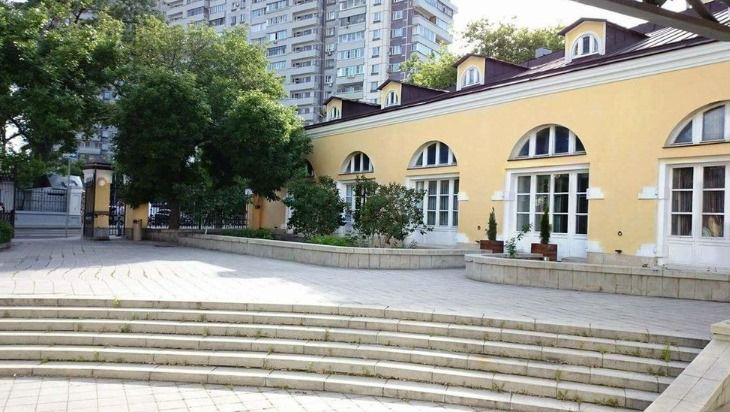 Контактный зоопарк арендовал здание 705 м2 по адресу: Таганская, д. 13 стр. 2. Москва